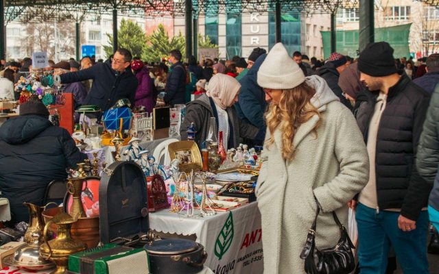 التضخم يتراجع للشهر الرابع على التوالي