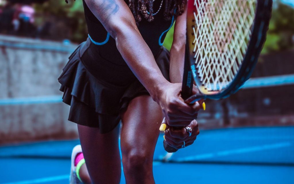 International tennis tournament gets under way with top players