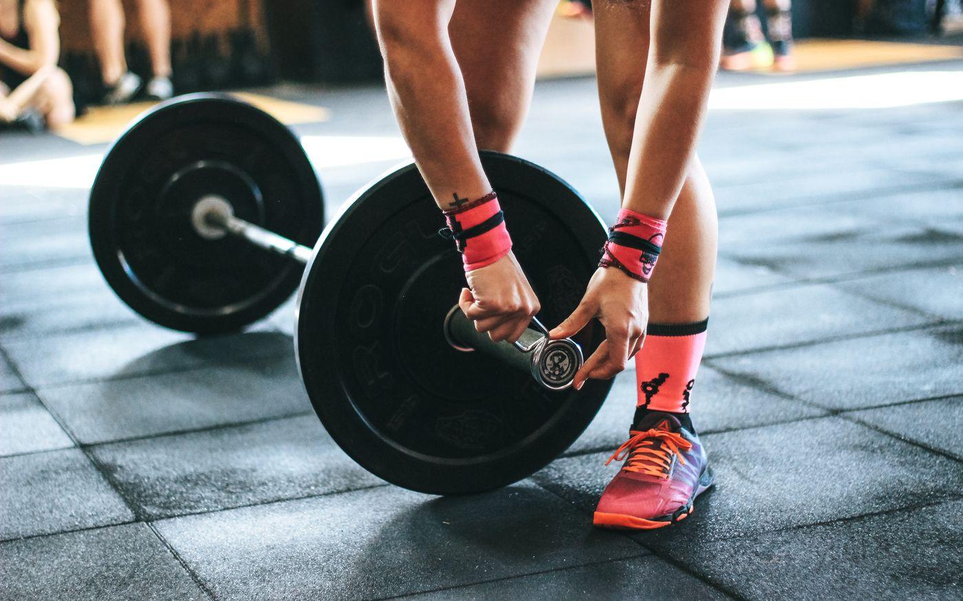 How to start lifting weights safely