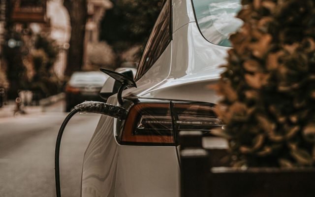 بطاريات أسرع شحنًا وأطول عمرًا قريبًا