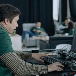 Tech companies race to launch smart assistants in Arabic