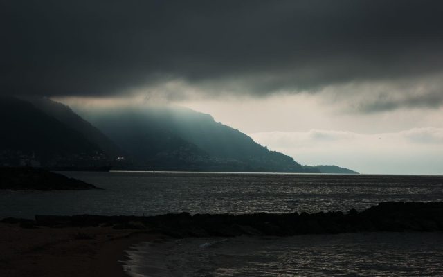 Storm clouds and thunderstorms expected along the coast